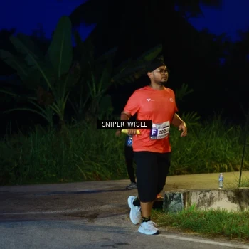 Runner Photo 8440318
