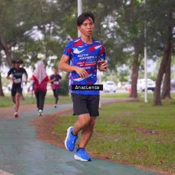 Runner Photo 8440361