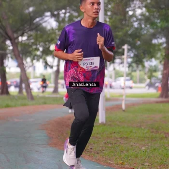 Runner Photo 8440506
