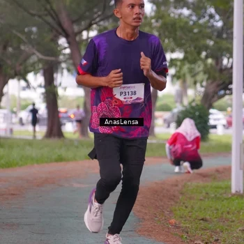 Runner Photo 8440511
