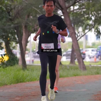 Runner Photo 8440542