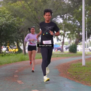 Runner Photo 8440606