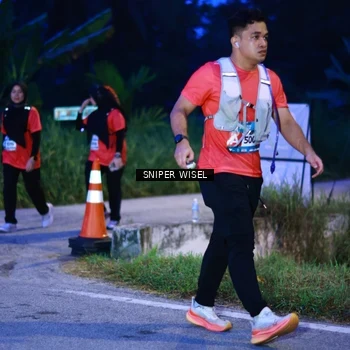 Runner Photo 8440639