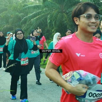 Runner Photo 8440681