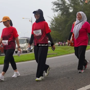Runner Photo 8440800