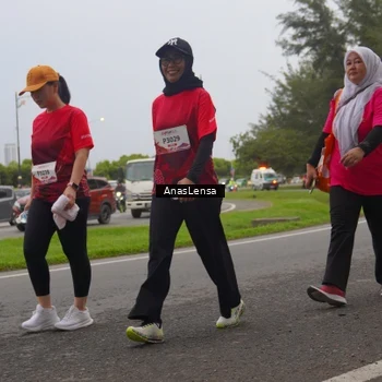 Runner Photo 8440802