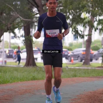 Runner Photo 8440957