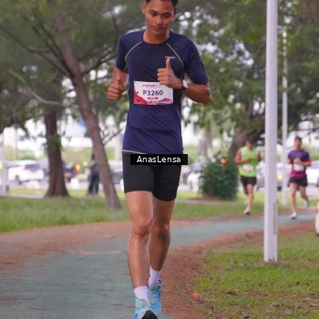 Runner Photo 8441014