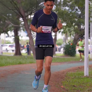 Runner Photo 8441016