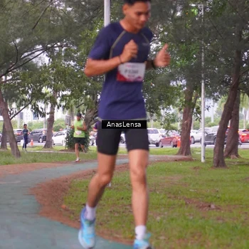 Runner Photo 8441050