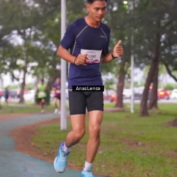 Runner Photo 8441051