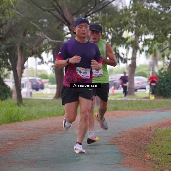 Runner Photo 8441074