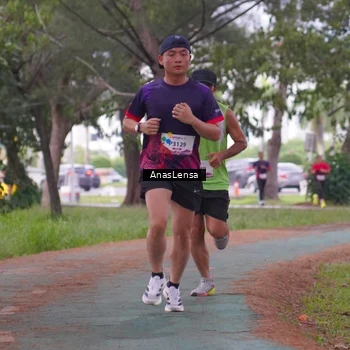 Runner Photo 8441098