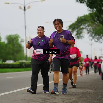 Runner Photo 8441100