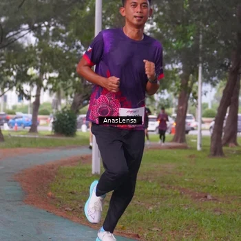 Runner Photo 8441256