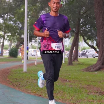 Runner Photo 8441281