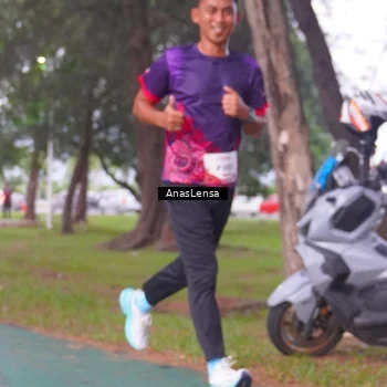 Runner Photo 8441302