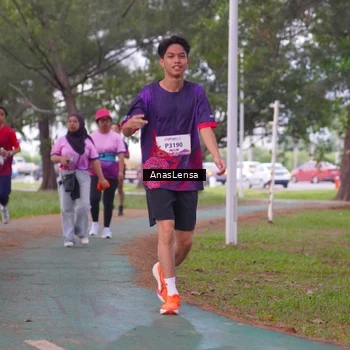Runner Photo 8441779