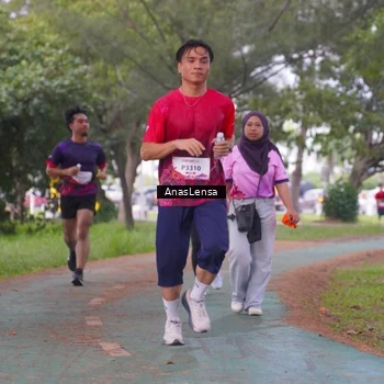 Runner Photo 8441845