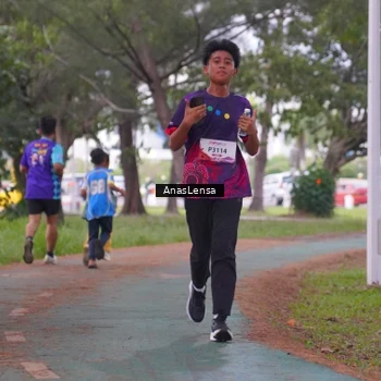 Runner Photo 8442000