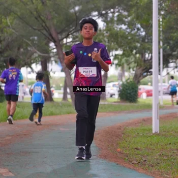 Runner Photo 8442004
