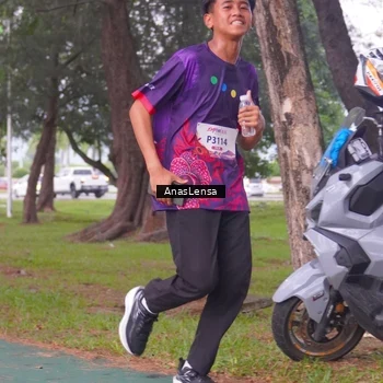 Runner Photo 8442027