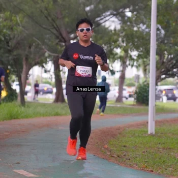 Runner Photo 8442042