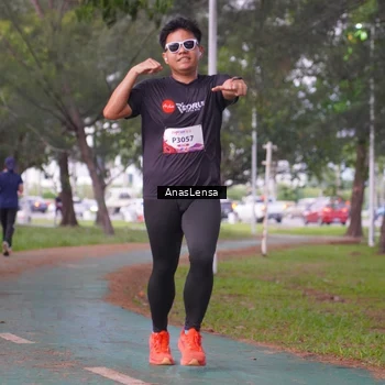 Runner Photo 8442044