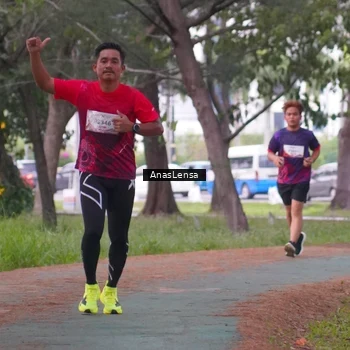 Runner Photo 8442053