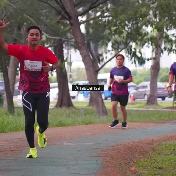 Runner Photo 8442068