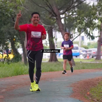 Runner Photo 8442079