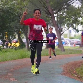 Runner Photo 8442081
