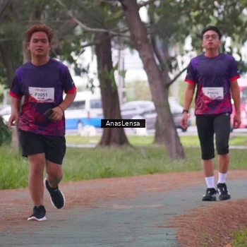 Runner Photo 8442101