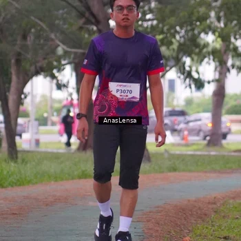 Runner Photo 8442116