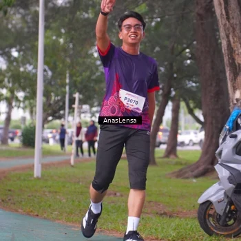 Runner Photo 8442135
