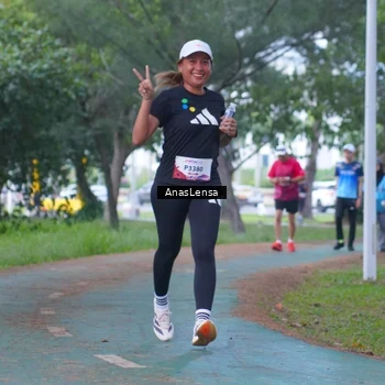 Runner Photo 8442151