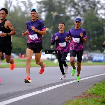Runner Photo 8442156