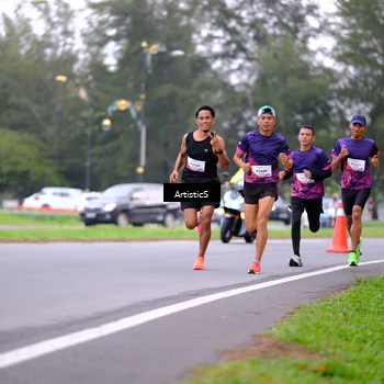 Runner Photo 8442158