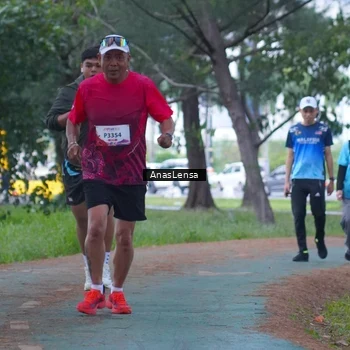 Runner Photo 8442169