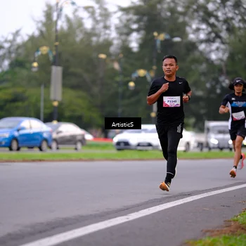 Runner Photo 8442176