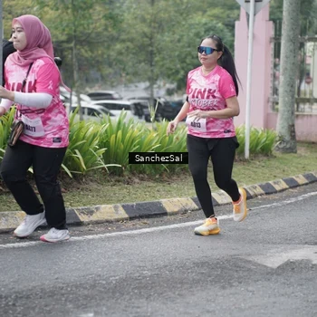 Runner Photo 8442203