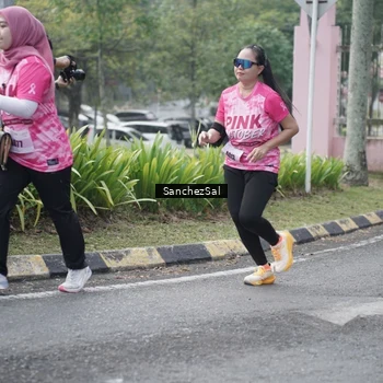Runner Photo 8442209