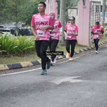 Runner Photo 8442215