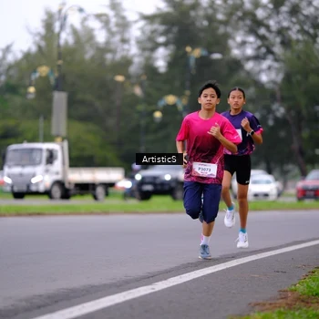 Runner Photo 8442223
