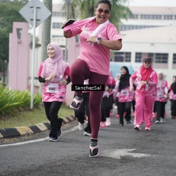 Runner Photo 8442239