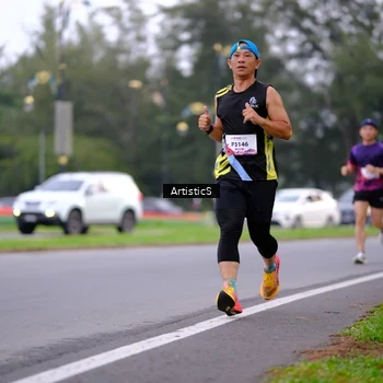 Runner Photo 8442242