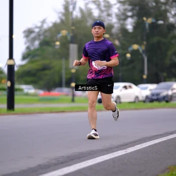 Runner Photo 8442256