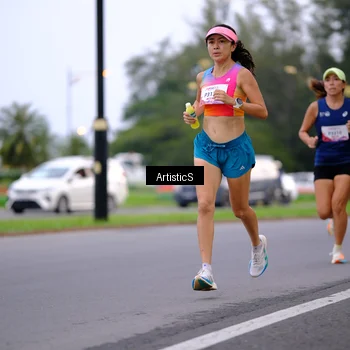 Runner Photo 8442280