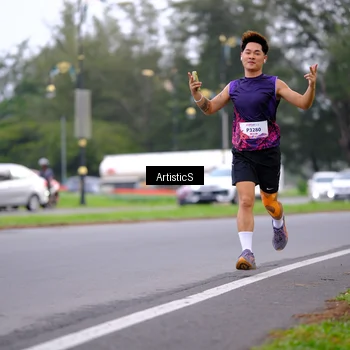 Runner Photo 8442291