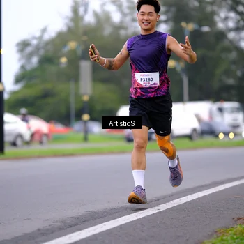 Runner Photo 8442293